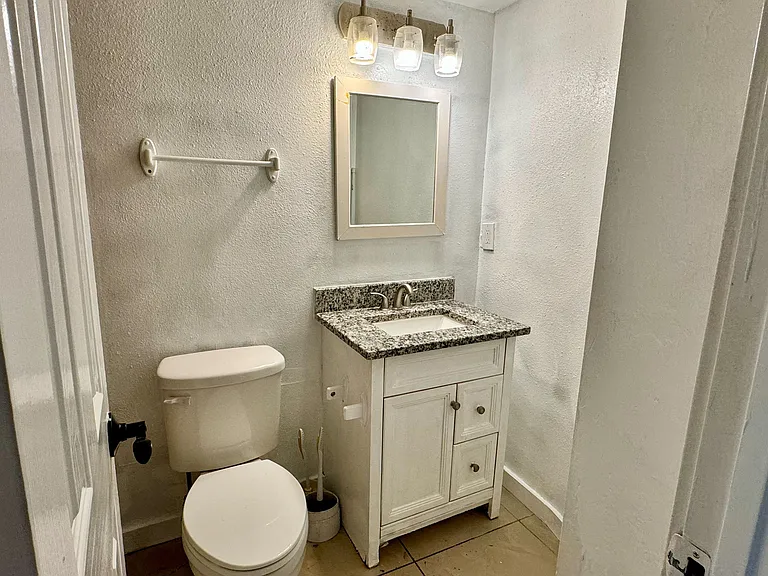 5001 Bowser Ave #104 — Photo 10