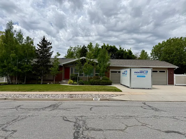 2297 Joni Dr, Layton, UT 84040