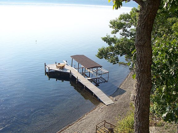 Dock w/ Boat Lift