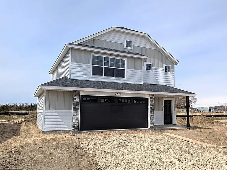 8861 Legacy Bay Dr NE — Photo 1