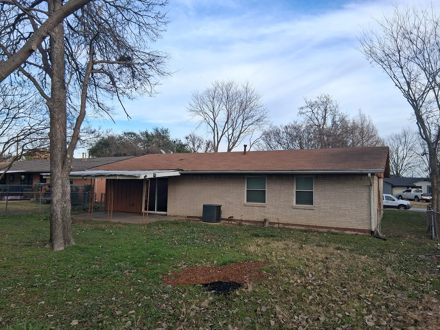3 bed, 1216 sqft, $1,845 — Photo 2