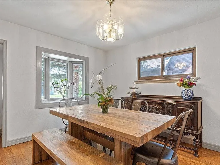 1418 Glencoe St — Photo 11