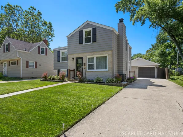 133 W Park Dr, Lombard, IL 60148