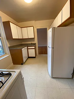 Rented by Kew Forest Realty Inc | media 2