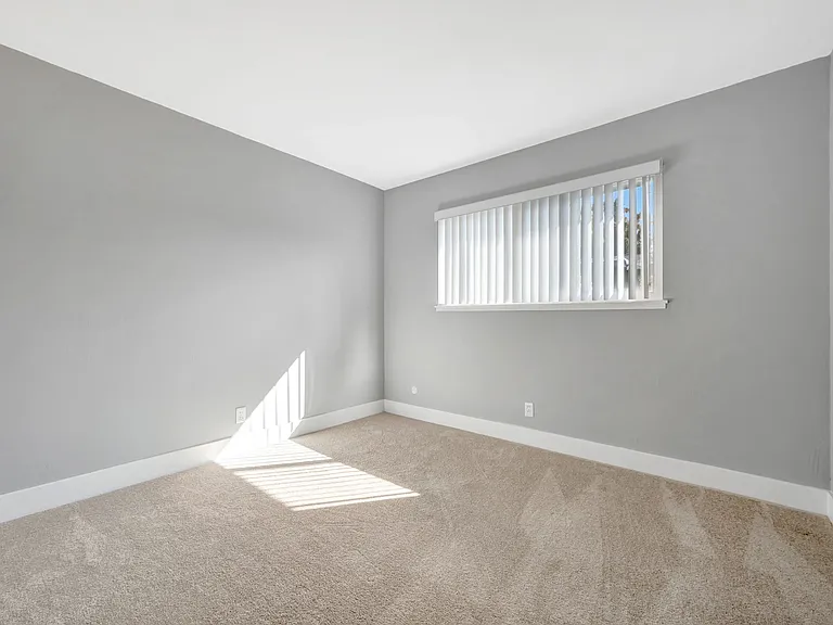 786 Reseda Dr #2 — Photo 12
