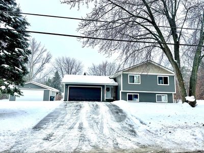 762 Oak Ln, Lino Lakes, MN, 55014