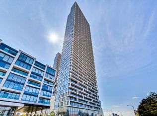 898 Portage Pkwy #3703, Vaughan, ON L4K 4Z4