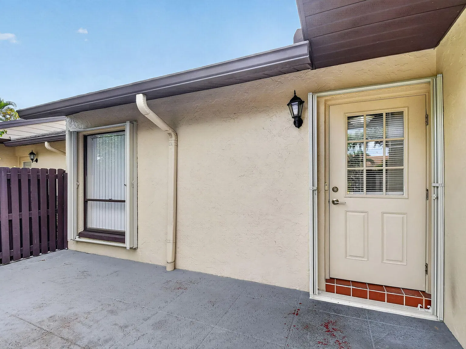 2 bed, 2.0 bath, 1370 sqft, $2,500 — Photo 3