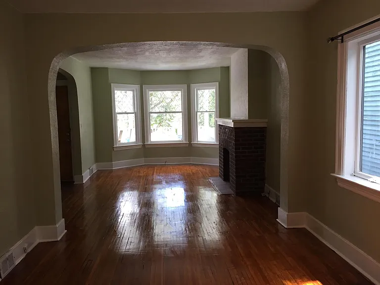 709 Richmond Ave #1 — Photo 4