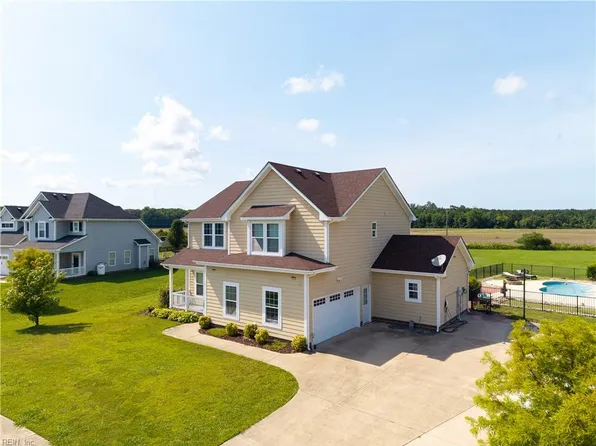 127 NW River Dr, Moyock, NC 27958
