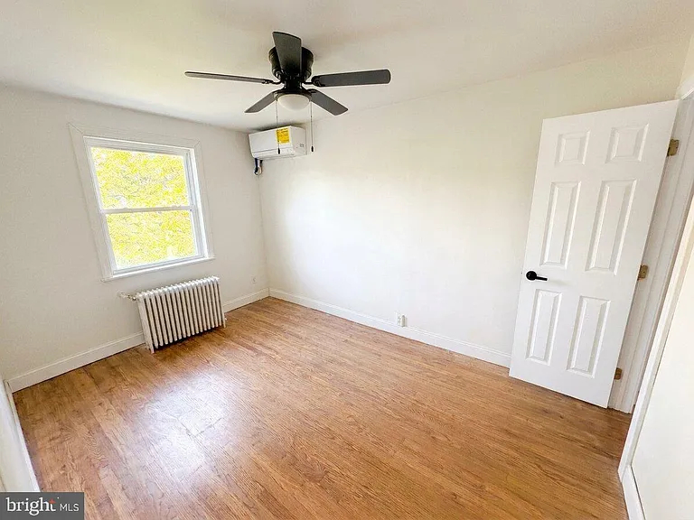 1835 Corcoran St NE — Photo 7