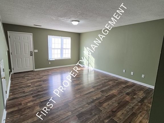 5th image of 3151 Willow Springs Dr S