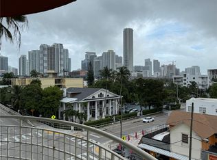 501 SW 1st St APT 512, Miami, FL 33130
