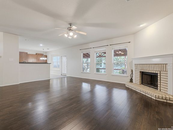 3rd image of 23118 Bengal Brook