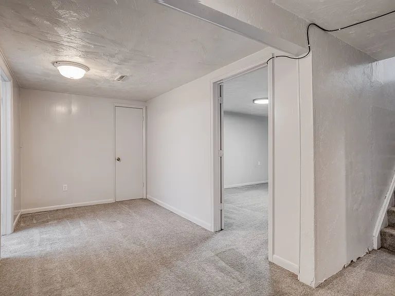 377 Depew St — Photo 4