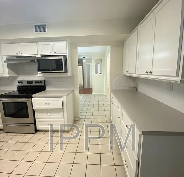 5108 Manana Cir — Photo 15
