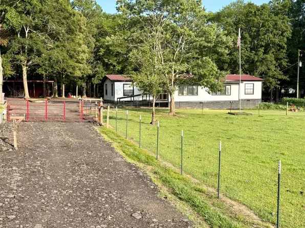 1368 Jot Em Down Rd, Danielsville, GA 30633