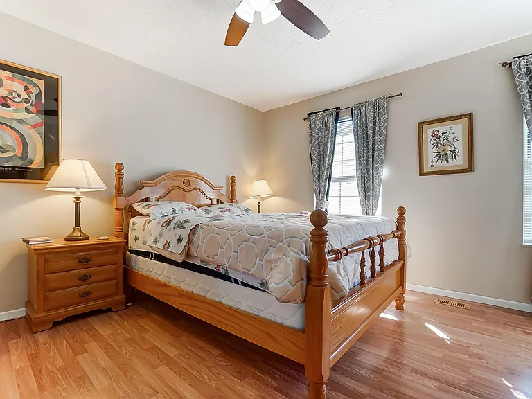 4056 Brookrun Dr — Photo 24