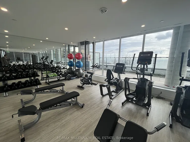 370 Martha St #1608 — Photo 40