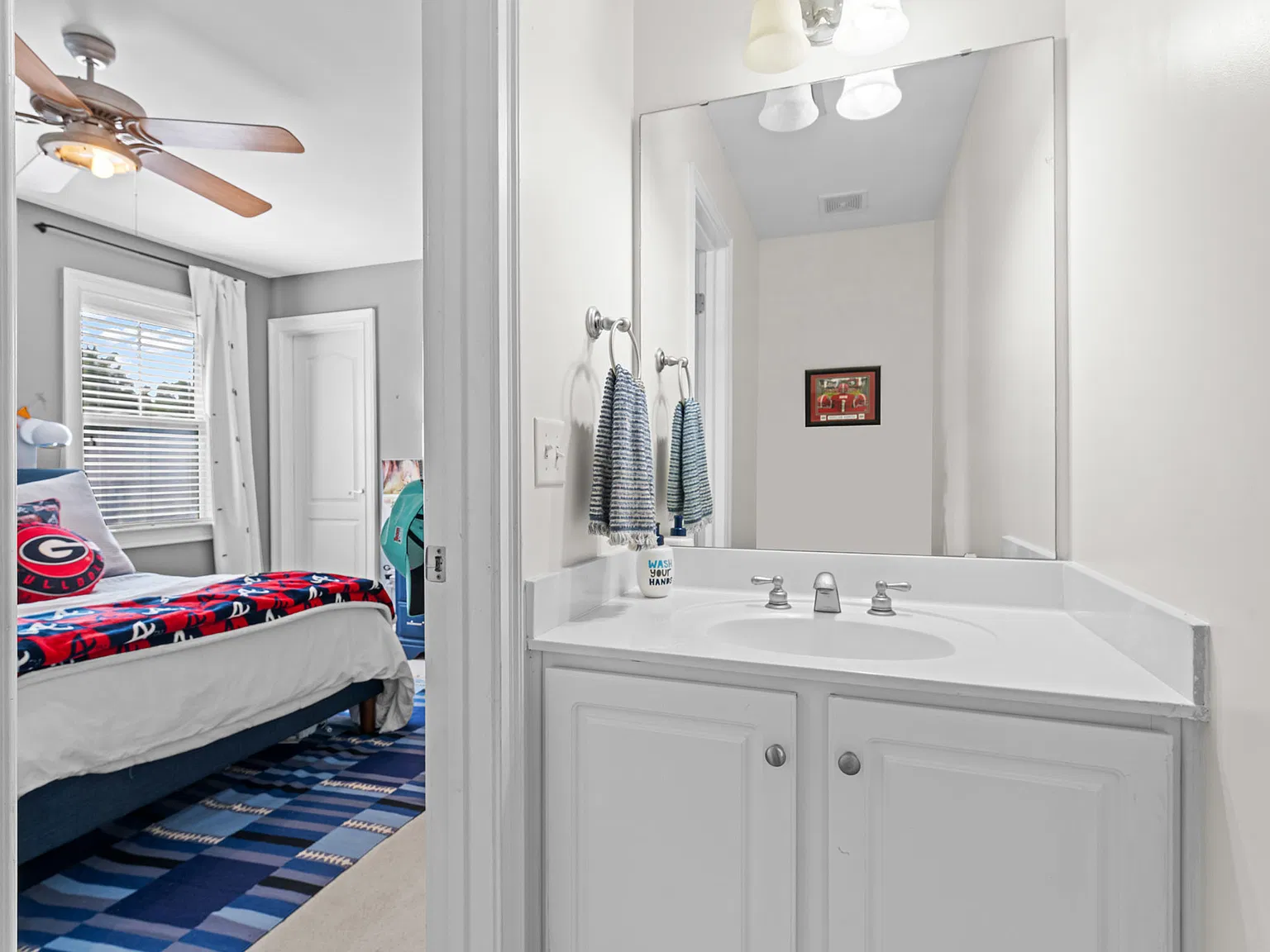 5 bed, 3779 sqft, $4,000 — Photo 3
