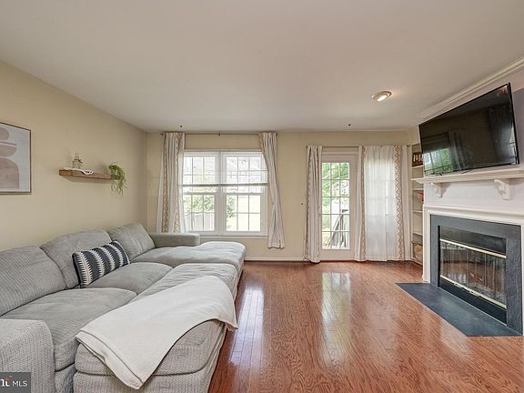 2nd image of 8535 Fountain Valley Dr