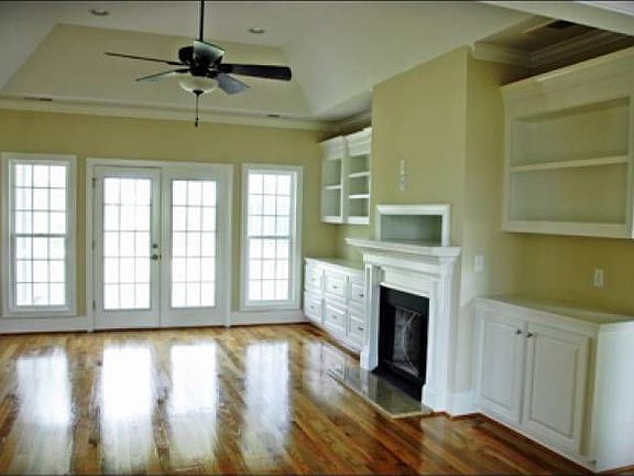 Bright, Tray Ceiling