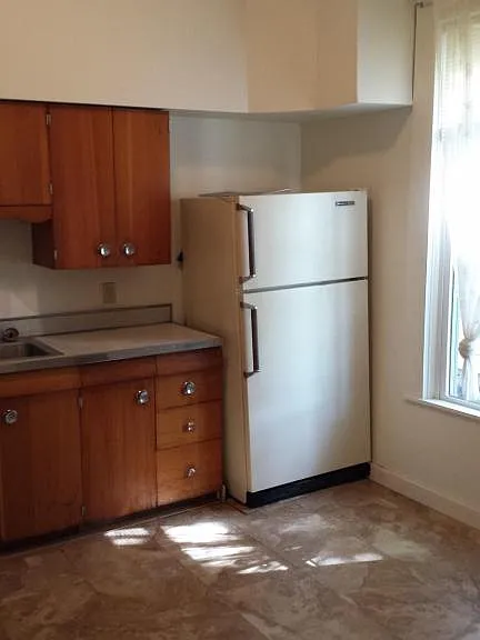 904 Vine St — Photo 6