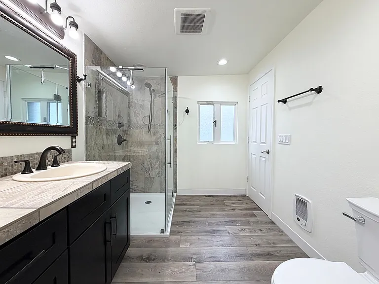 304 W Willis St — Photo 11
