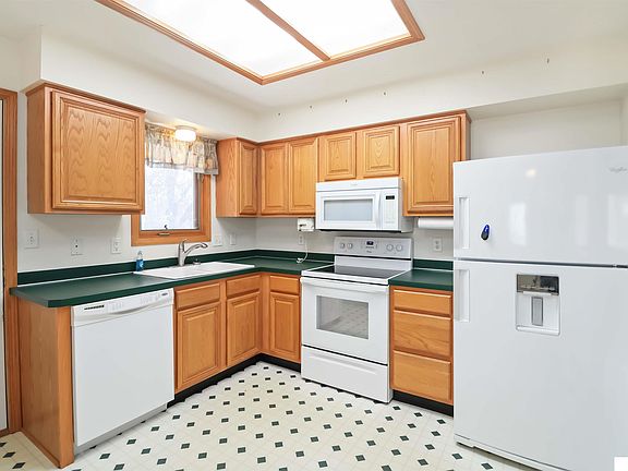 5th image of 1517 SW 32nd St