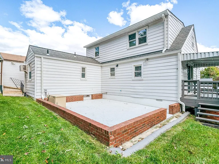 3120 Chepstow Ln — Photo 31
