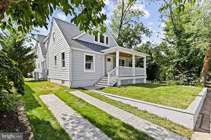 Jefferson St