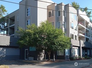 2301 NE Blakeley St APT 303, Seattle, WA 98105