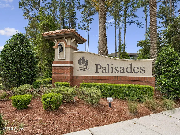 470 Servia Dr — Photo 34
