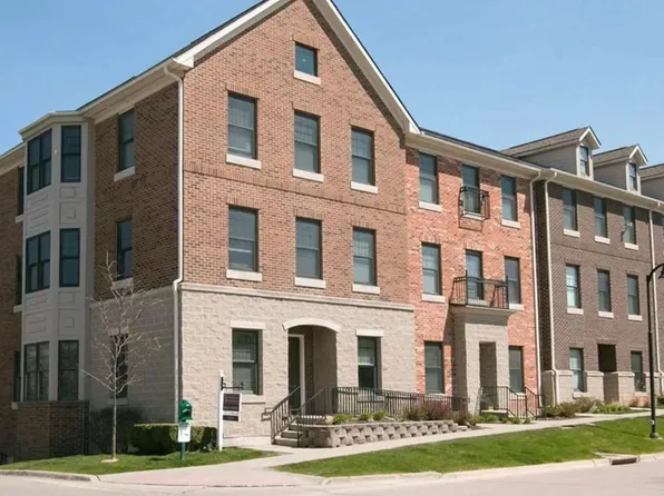 1116 Foster Rd, Iowa City, IA