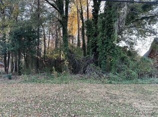 8616 Viola Dr, Charlotte, NC 28215