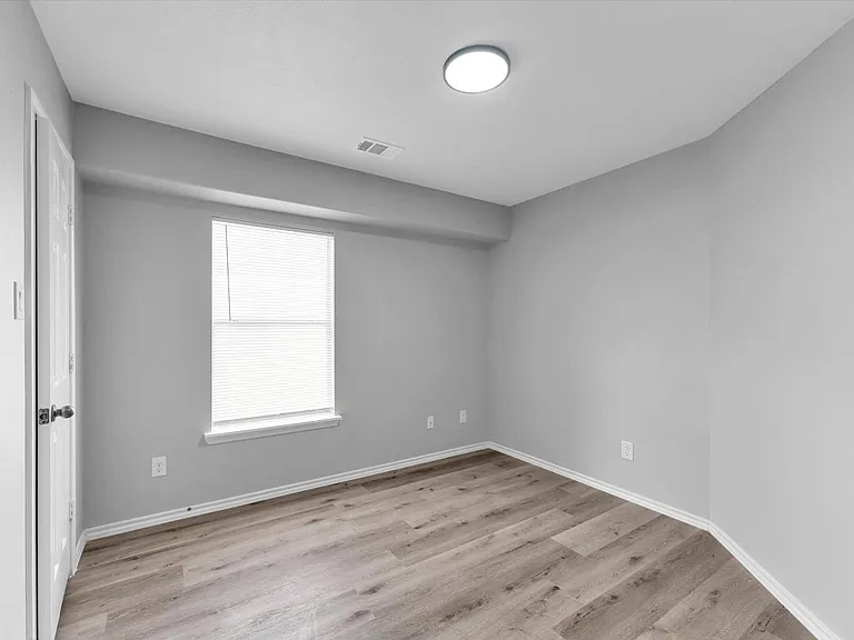 16007 Sandy Path Ln — Photo 37