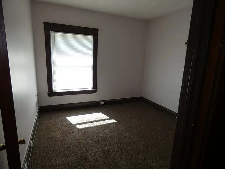 2055 W 87th St — Photo 10