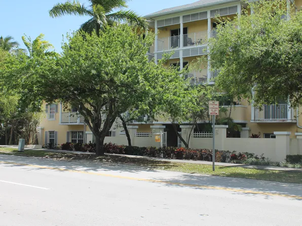 7000 SW 80th St Floor 2, Miami, FL 33143