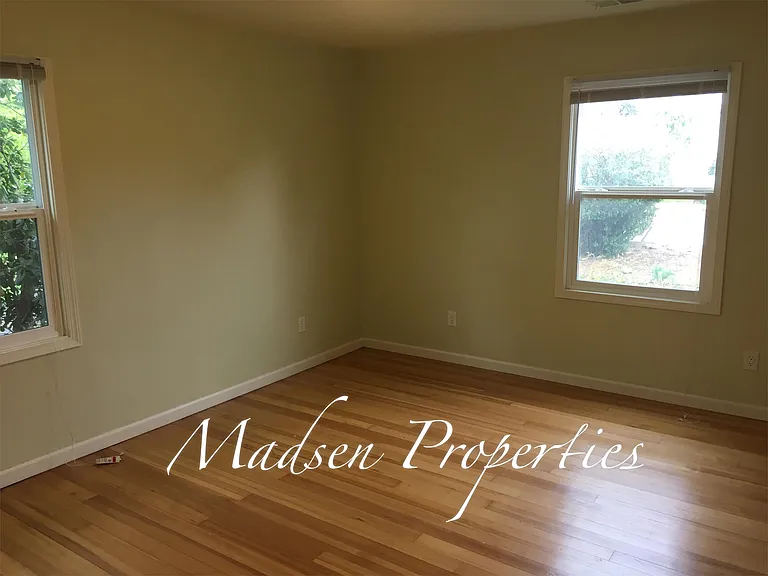 1618 Sunset Ave — Photo 30