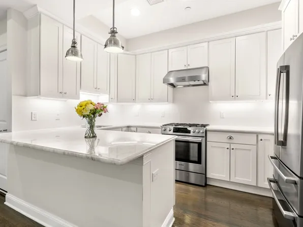 18 Chelsea St #2, East Boston, MA 02128