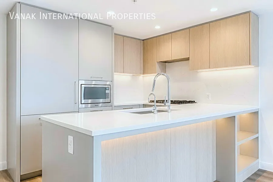 O2 Metrotown | Luxury 2 Bed + Den | 2 Bath | 2 Weeks FREE in AUGUST — Photo 4