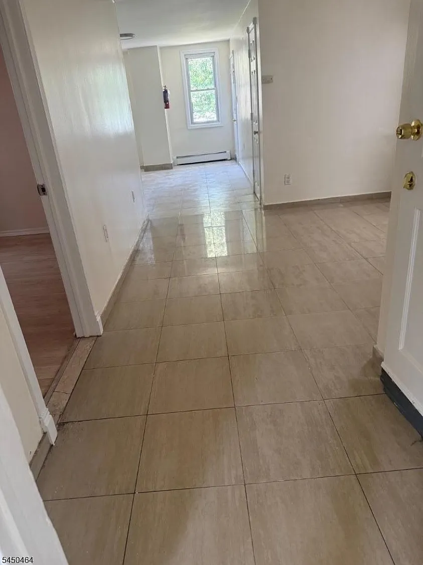2 bed, 1.0 bath, $2,600 — Photo 2