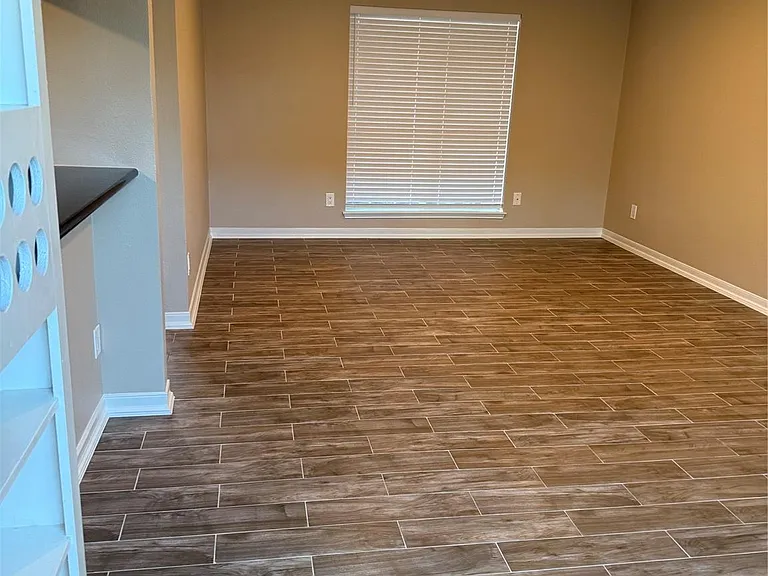 1909 Brun St #4 — Photo 42