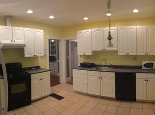 16 Romsey St #1, Boston, MA 02125