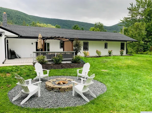 10884 Route 23a, Hunter, NY 12442