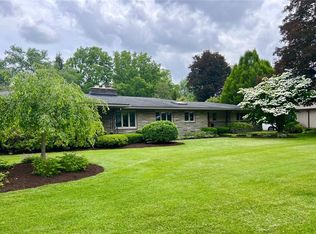 87 Esplanade Dr, Rochester, NY 14610