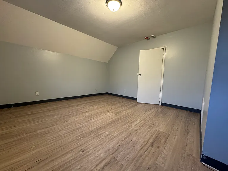 65 Fairview St #3L — Photo 11