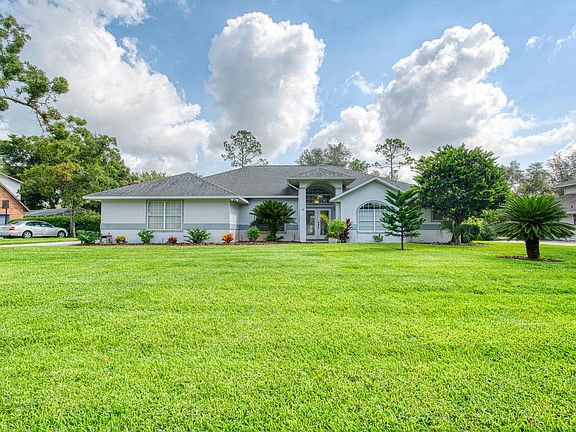 3rd image of 20 Lake Vista Way