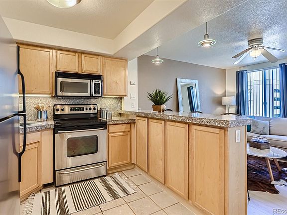 5th image of 1833 N Williams Street #505