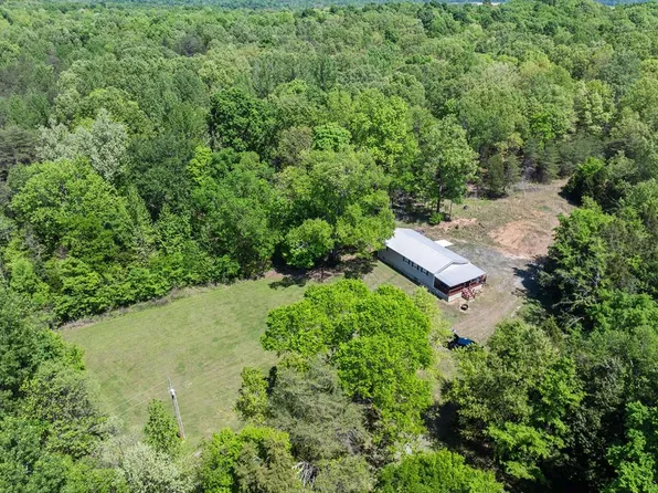 1880 Apex White Plains Rd, White Plains, KY 42464